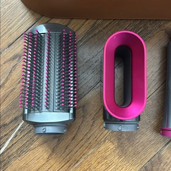 Dyson multi styler and dryer set - Picture 3 of 14